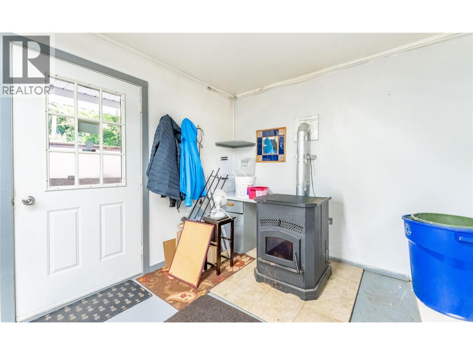 1529 Russel Avenue, Riondel, British Columbia  V0B 2B0 - Photo 76 - 10365772