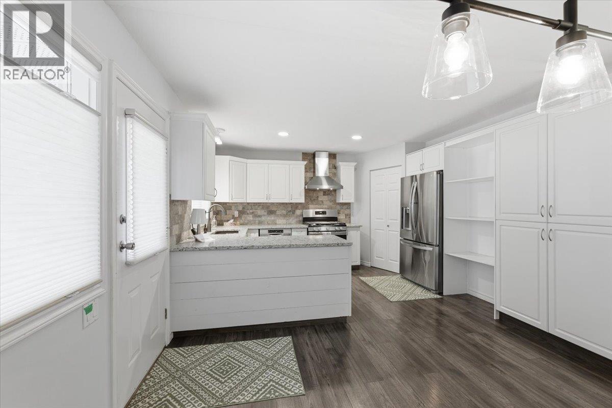 1700 30 Street, Vernon, British Columbia  V1T 5C3 - Photo 11 - 10365711