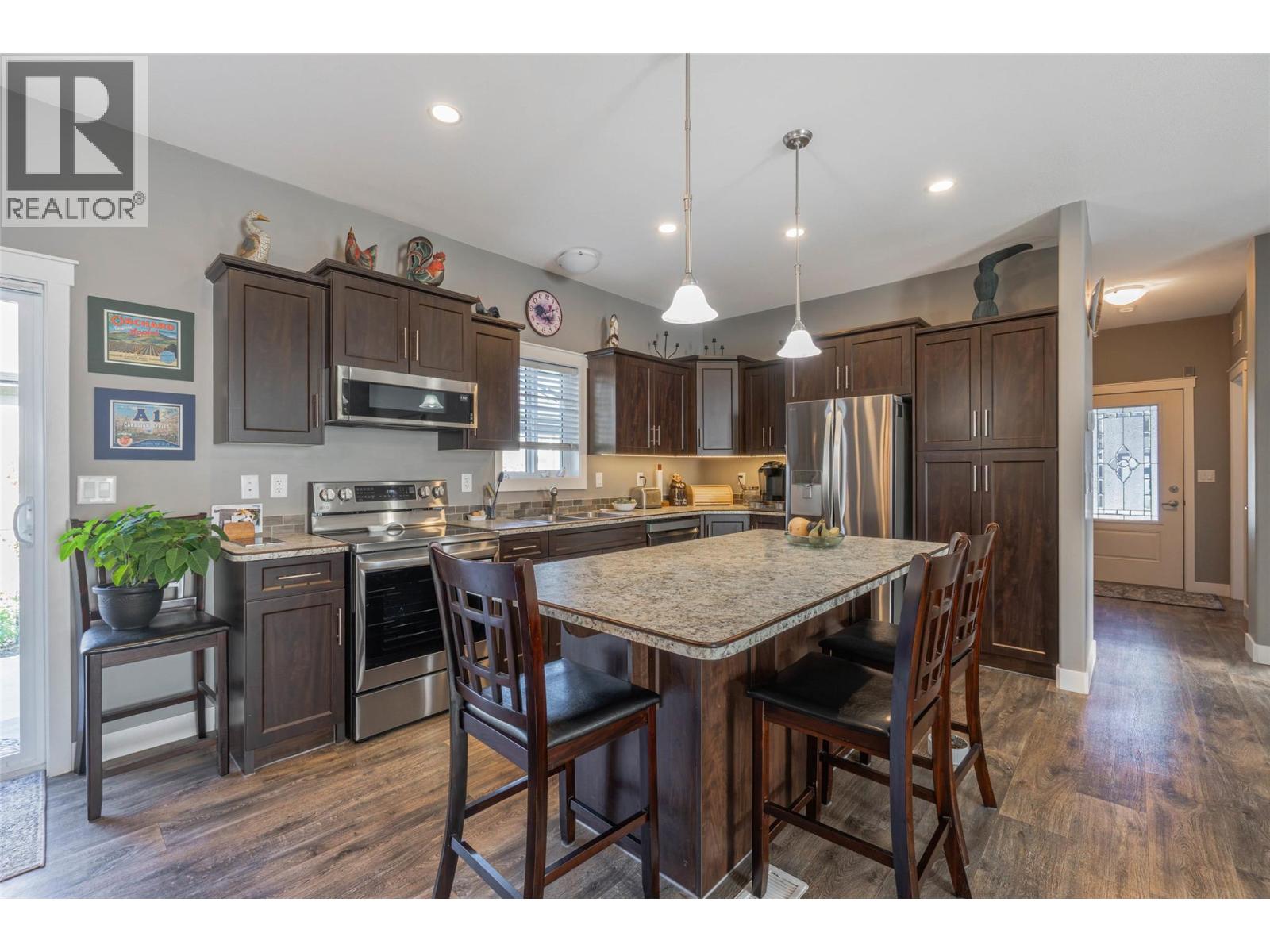 8300 Gallagher Lake Frontage Road Unit# 21, Oliver, British Columbia  V0H 1T2 - Photo 3 - 10365864