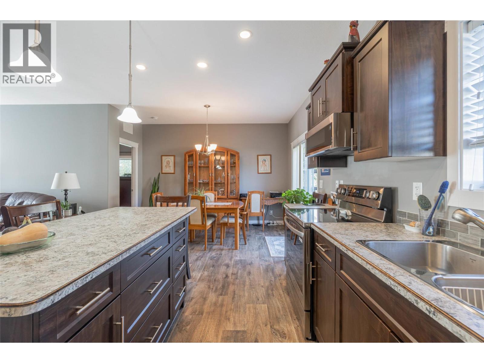 8300 Gallagher Lake Frontage Road Unit# 21, Oliver, British Columbia  V0H 1T2 - Photo 5 - 10365864