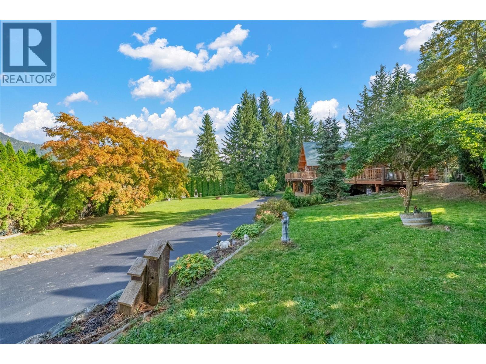 2462 Leisure Road, Blind Bay, British Columbia  V0E 1H1 - Photo 13 - 10365723