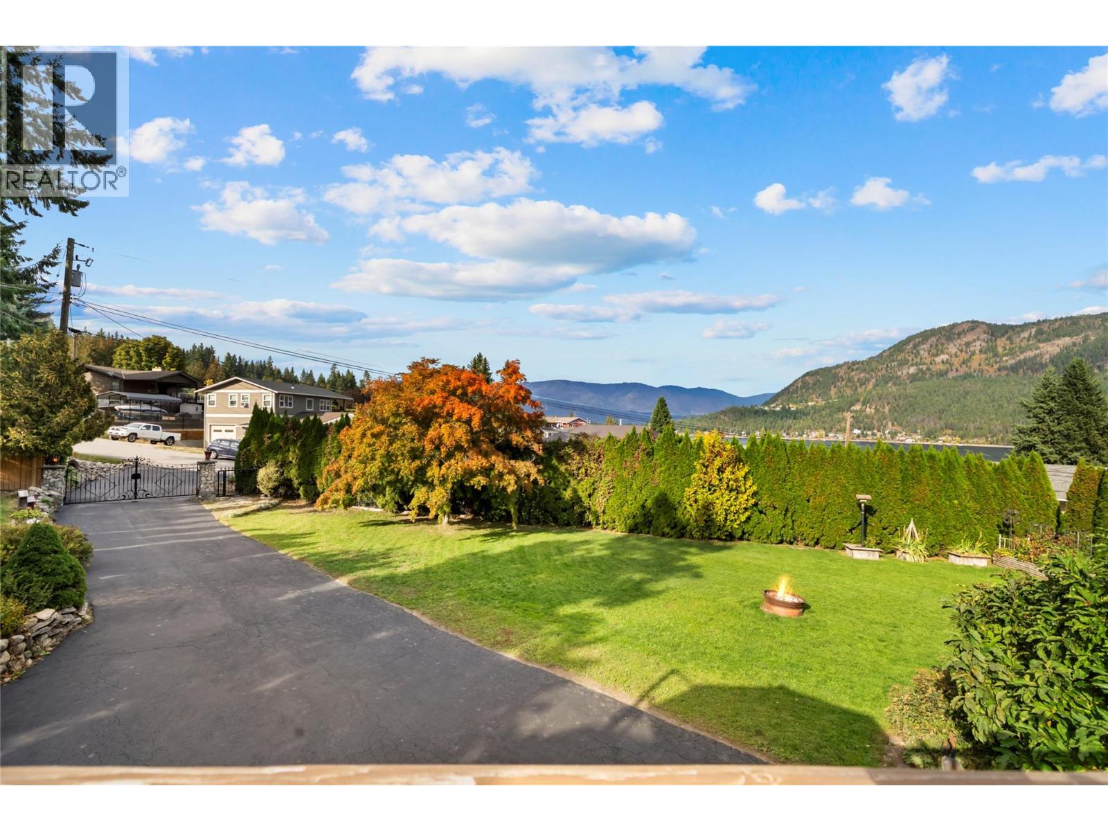 2462 Leisure Road, Blind Bay, British Columbia  V0E 1H1 - Photo 15 - 10365723