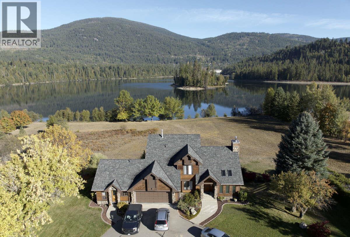 2719 Davidson Road, Shoreacres, British Columbia  V1N 4P9 - Photo 2 - 10365912