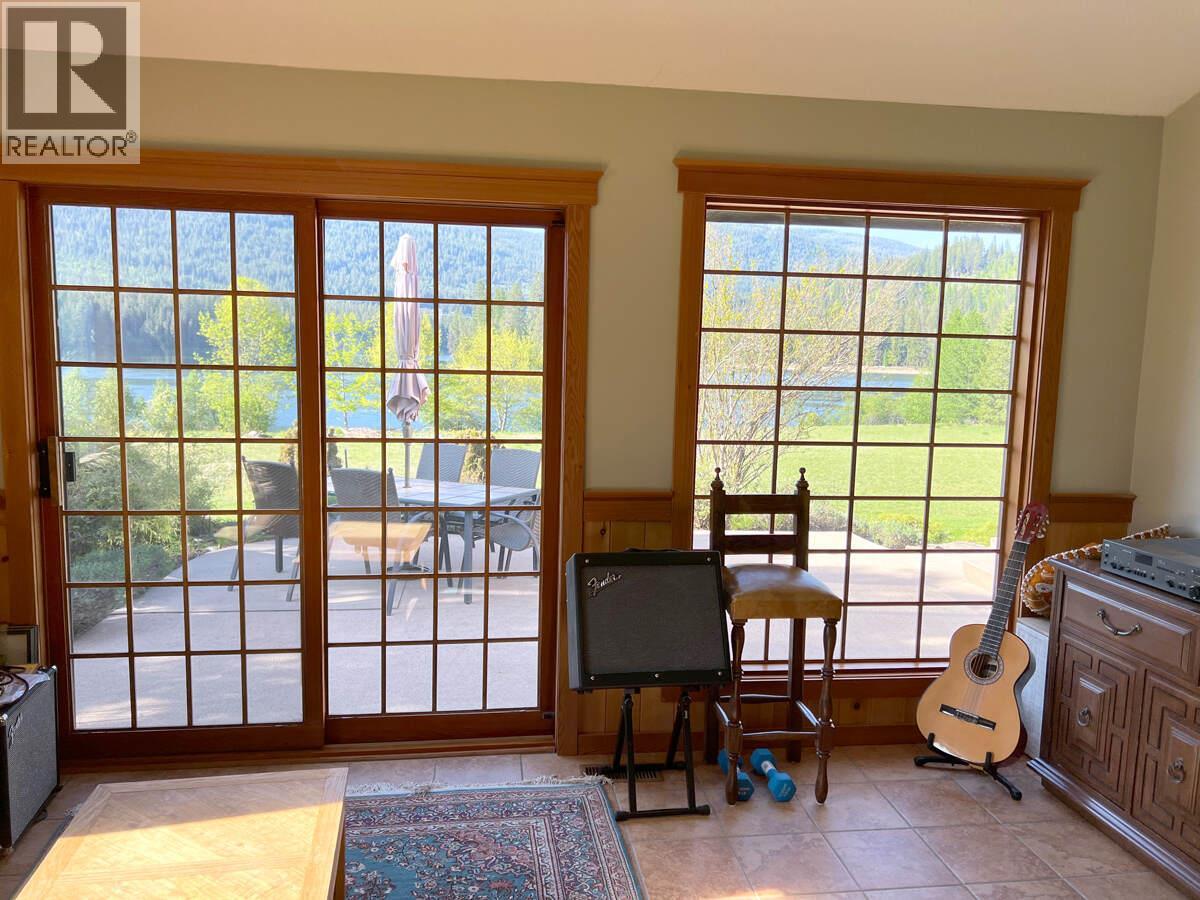 2719 Davidson Road, Shoreacres, British Columbia  V1N 4P9 - Photo 33 - 10365912