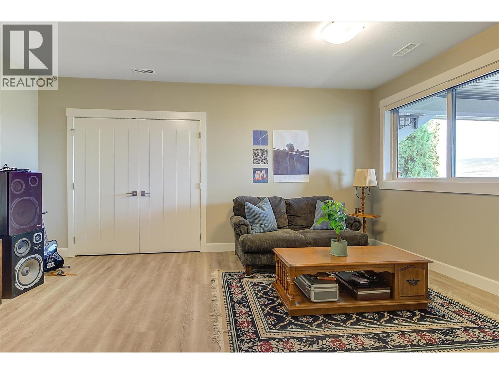 738 Highpointe Drive, Kelowna, British Columbia  V1V 2Y1 - Photo 51 - 10365685