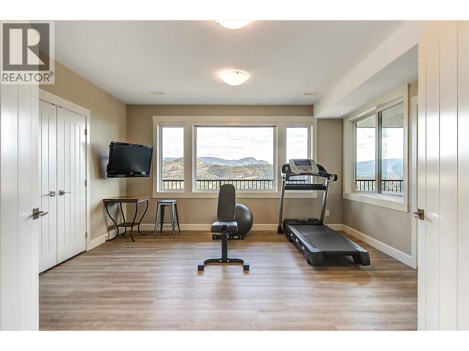 738 Highpointe Drive, Kelowna, British Columbia  V1V 2Y1 - Photo 54 - 10365685