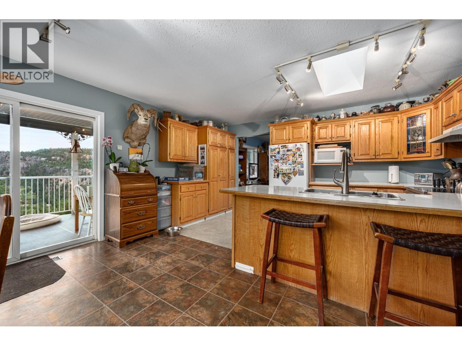 3816 Petit Creek Road, Merritt, British Columbia  V1K 1N8 - Photo 11 - 10365911