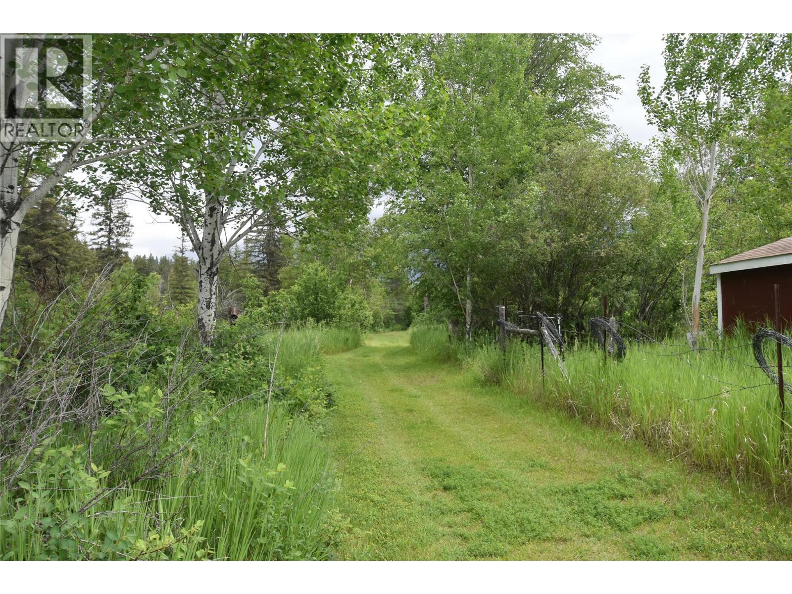 5057 Bradford Road, Skookumchuck, British Columbia  V0B 2E0 - Photo 18 - 10365859