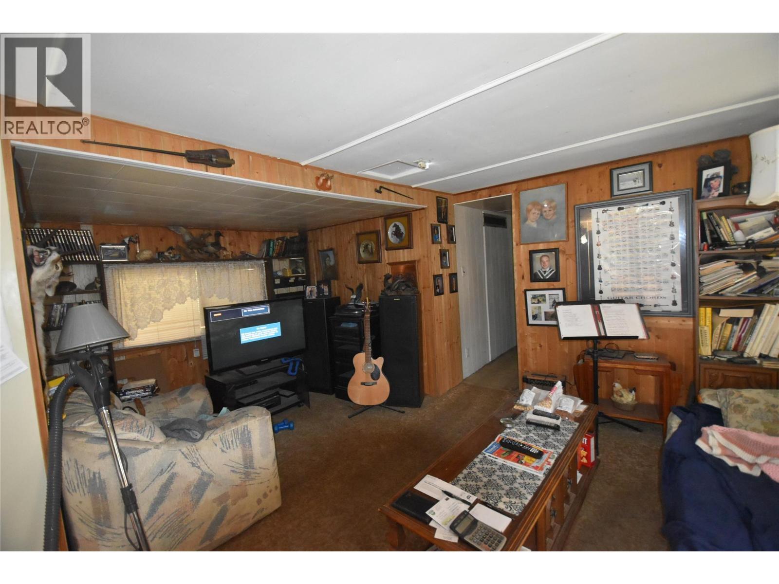 5057 Bradford Road, Skookumchuck, British Columbia  V0B 2E0 - Photo 9 - 10365859
