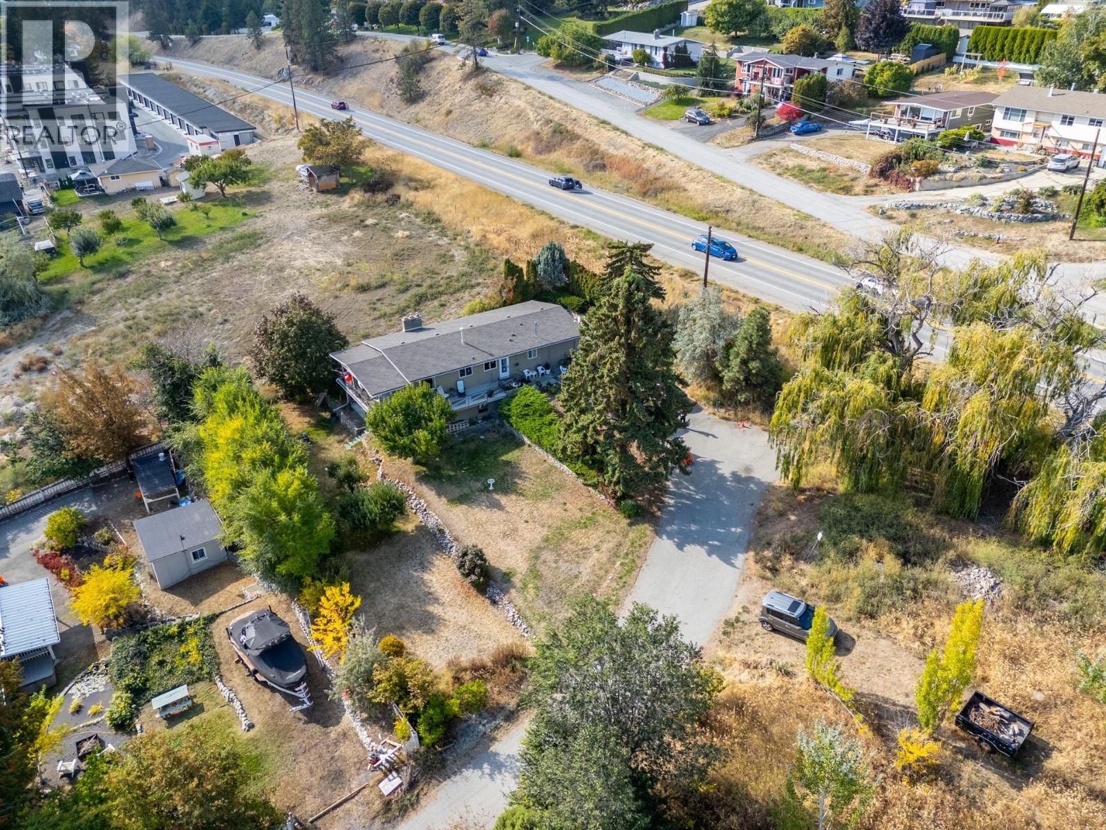 5284 Tailyour Lane, Peachland, British Columbia  V0H 1X1 - Photo 2 - 10365177