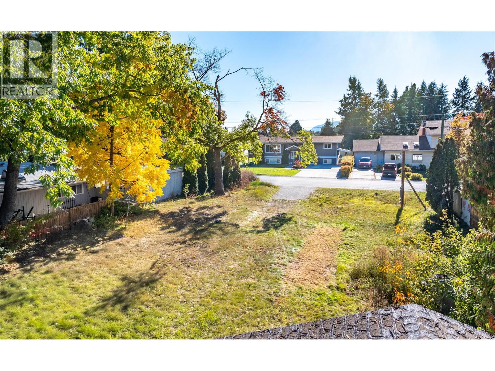 2104 Ash Street, Creston, British Columbia  V0B 1G0 - Photo 11 - 10365872