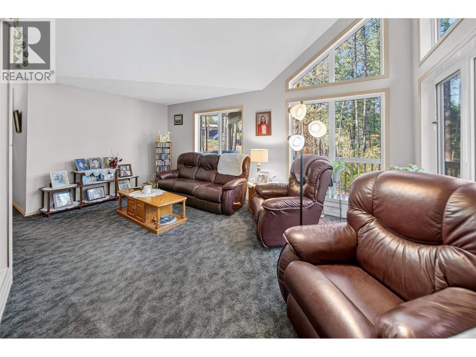 7250 Olsen Road, Jaffray, British Columbia  V0B 1T0 - Photo 12 - 10365735