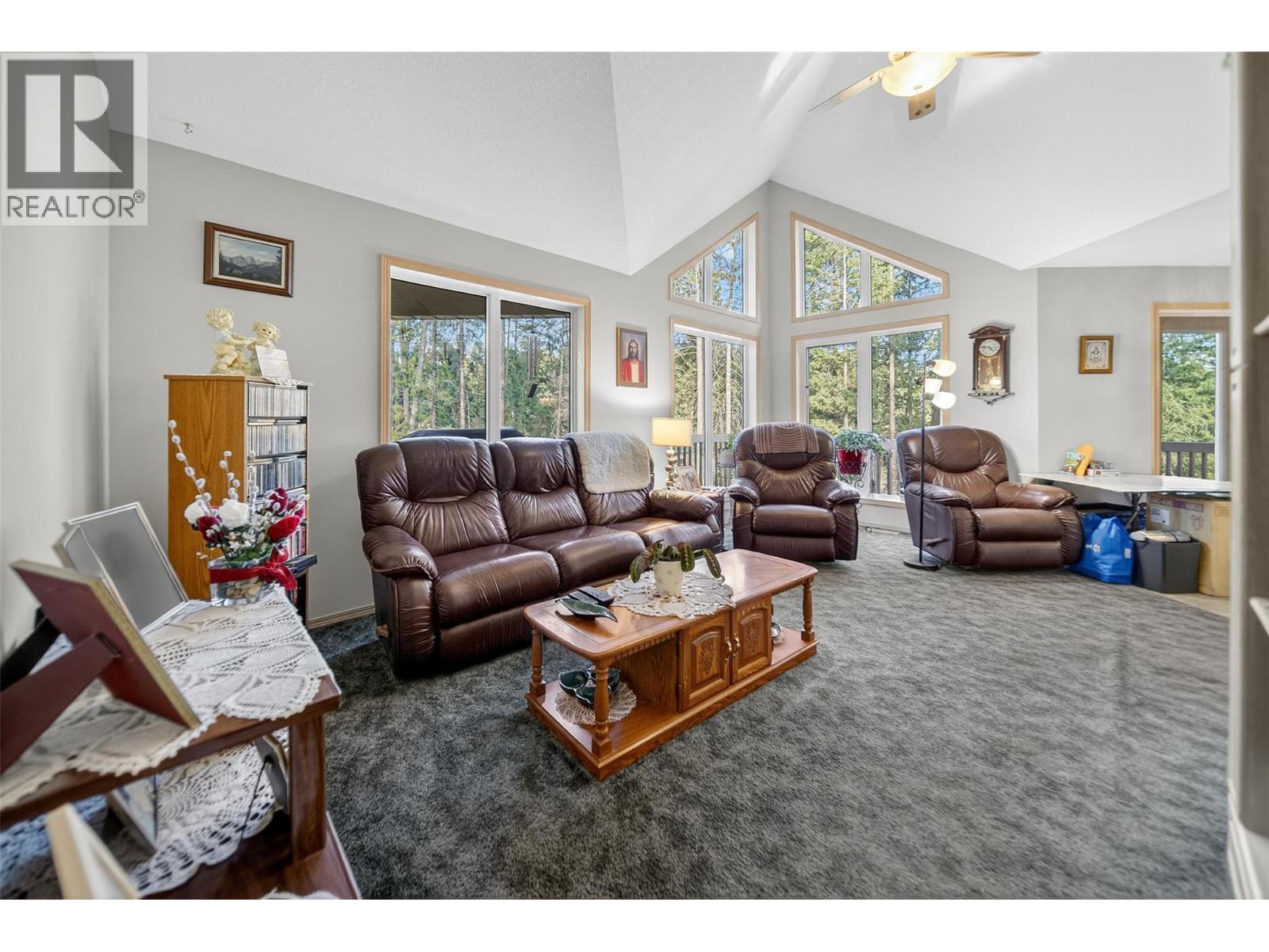 7250 Olsen Road, Jaffray, British Columbia  V0B 1T0 - Photo 15 - 10365735