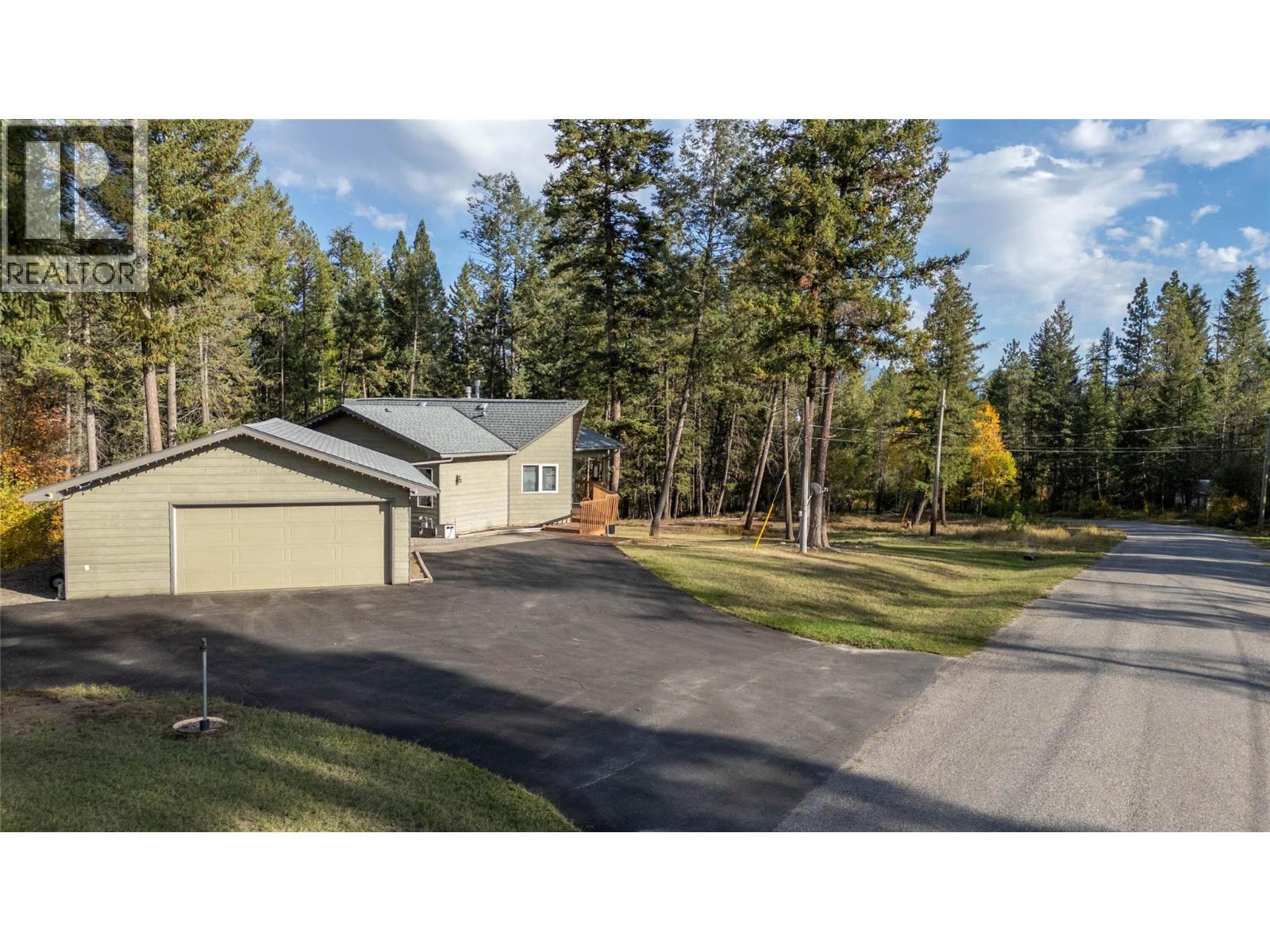 7250 Olsen Road, Jaffray, British Columbia  V0B 1T0 - Photo 2 - 10365735