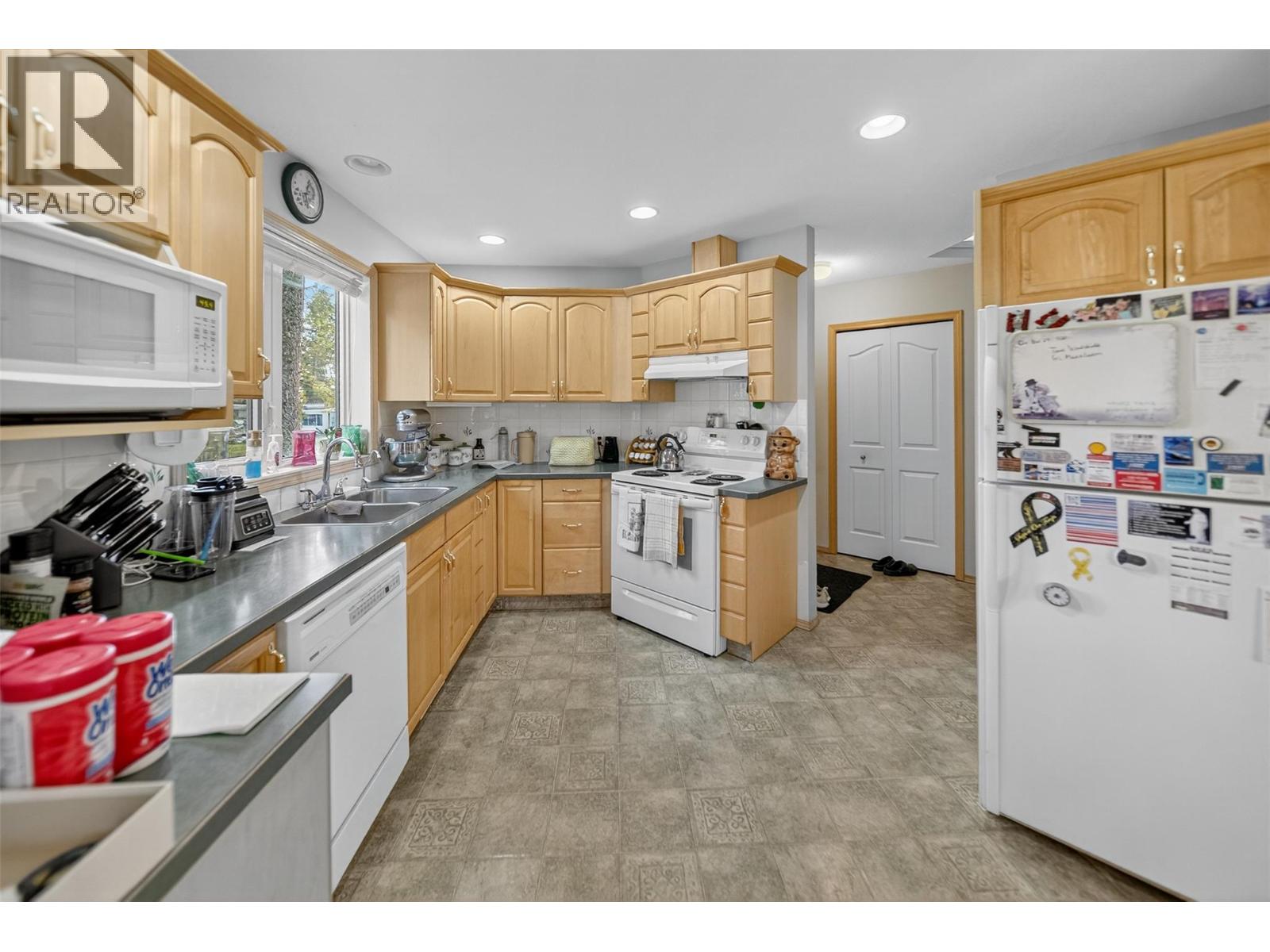 7250 Olsen Road, Jaffray, British Columbia  V0B 1T0 - Photo 21 - 10365735