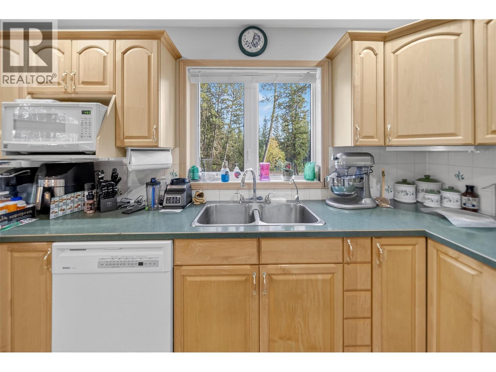 7250 Olsen Road, Jaffray, British Columbia  V0B 1T0 - Photo 24 - 10365735