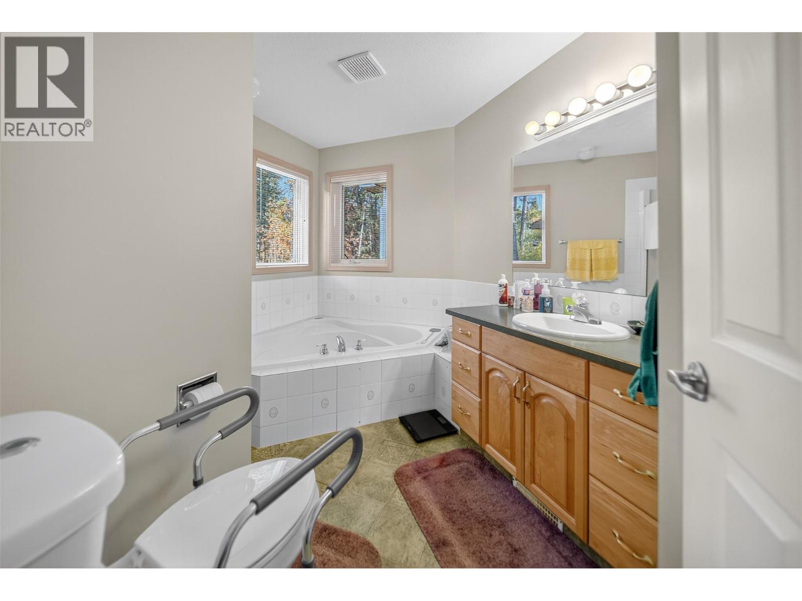 7250 Olsen Road, Jaffray, British Columbia  V0B 1T0 - Photo 31 - 10365735