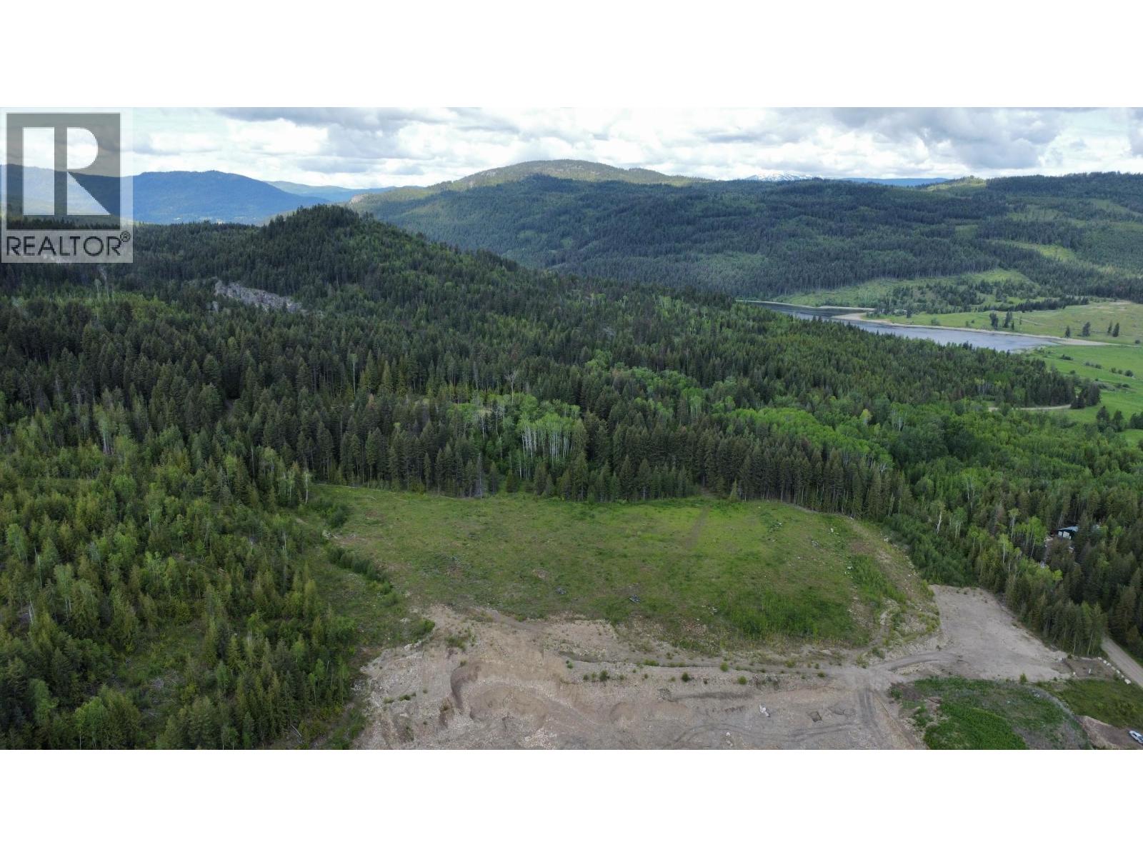 8404 Skimikin Road, Chase, British Columbia  V0E 1M0 - Photo 4 - 10365706