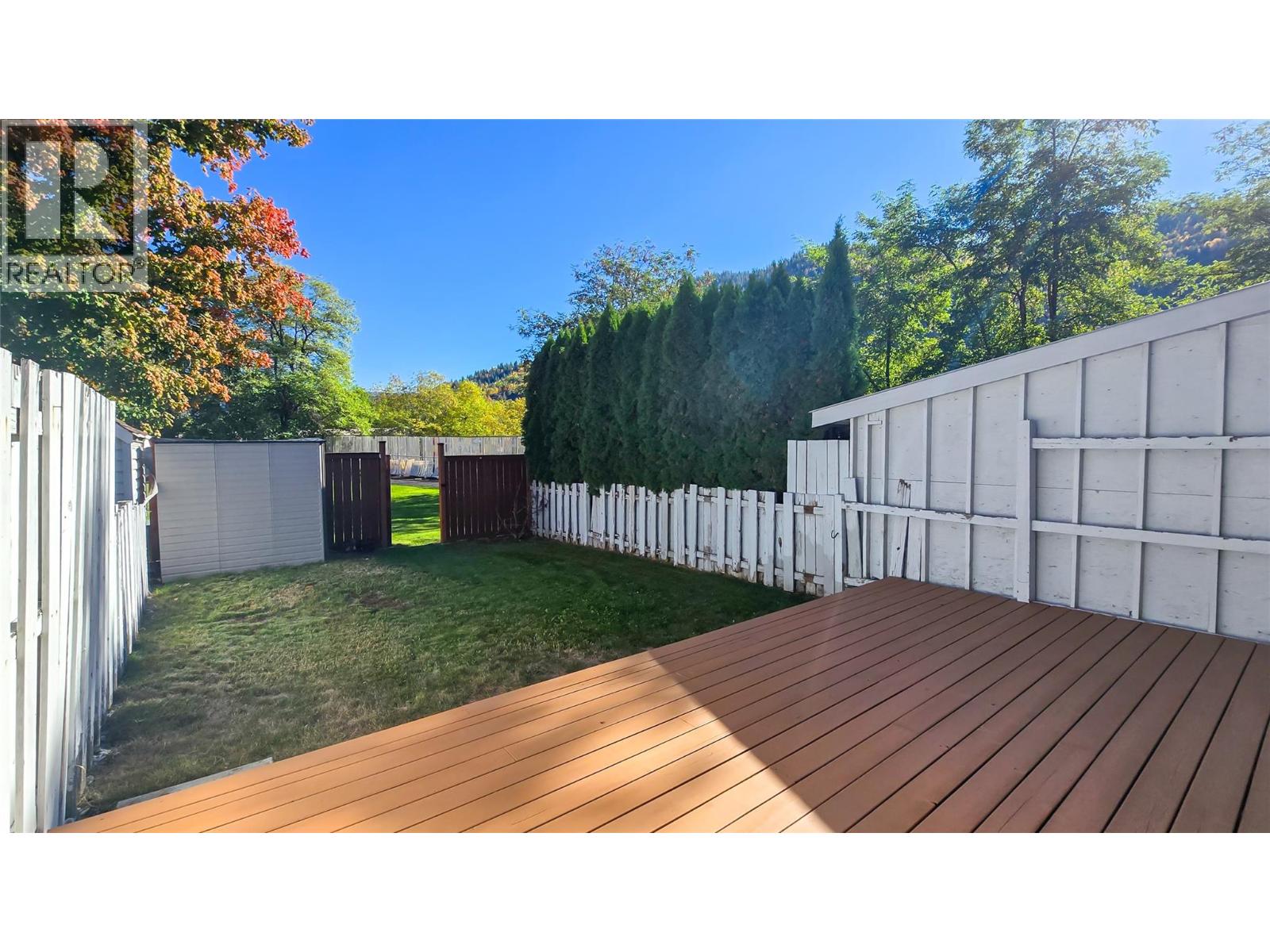 3366 Laurel Crescent, Trail, British Columbia  V1R 4M5 - Photo 7 - 10365750