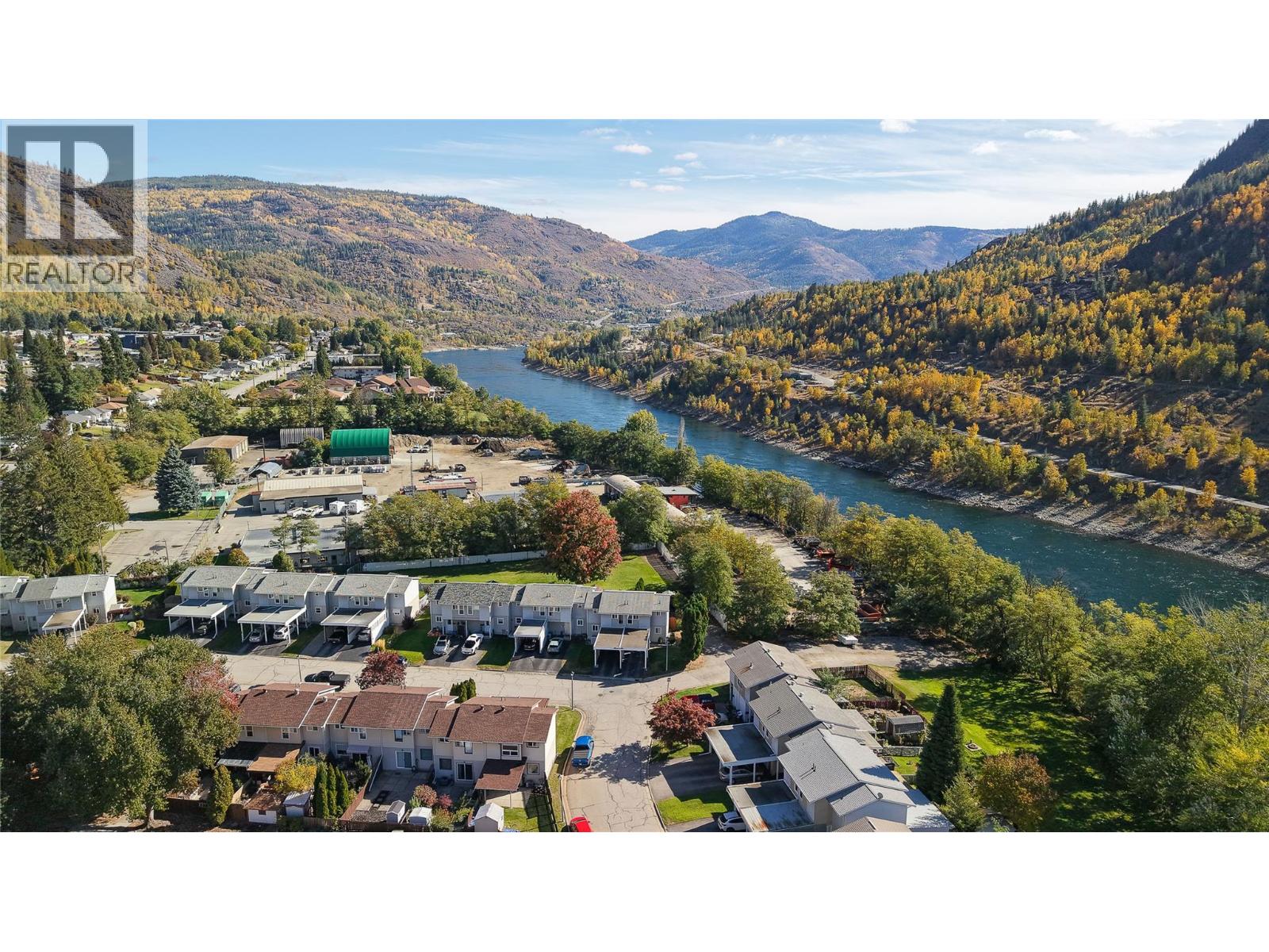 3366 Laurel Crescent, Trail, British Columbia  V1R 4M5 - Photo 8 - 10365750