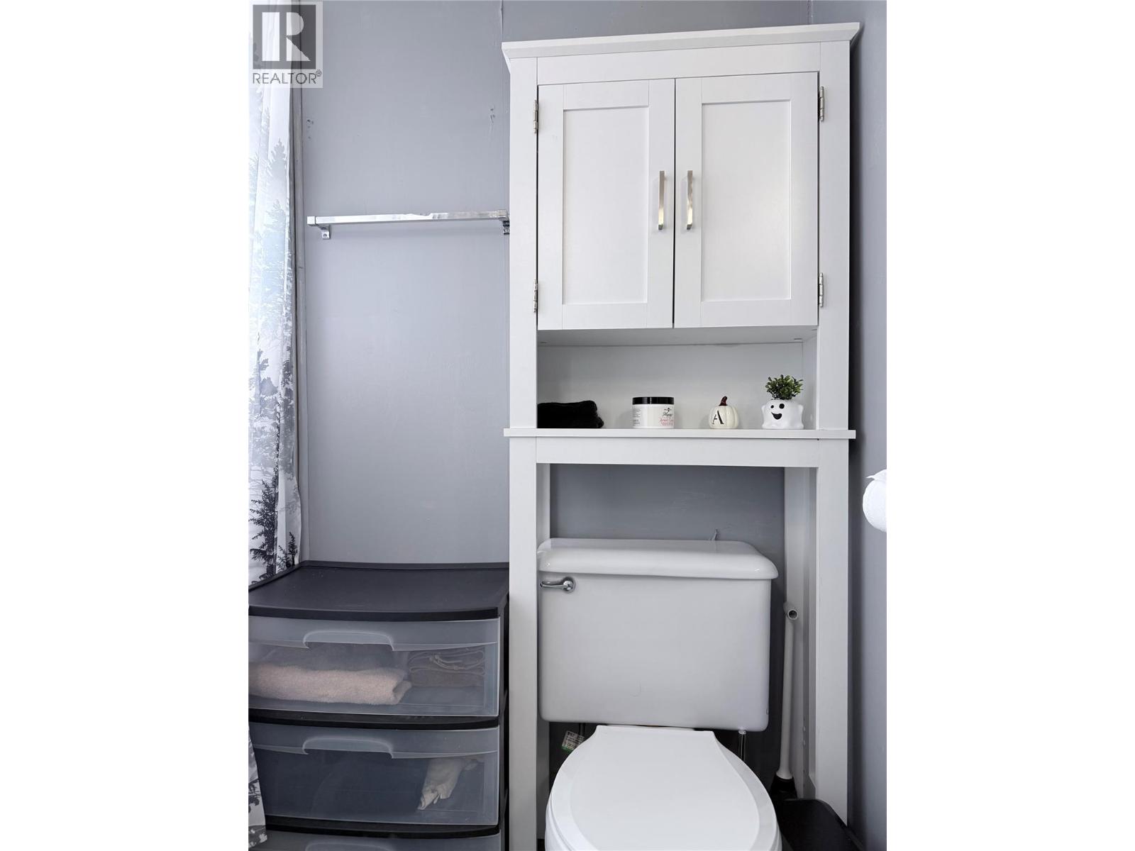 951 29th Avenue S, Cranbrook, British Columbia  V1C 3K7 - Photo 11 - 10365950