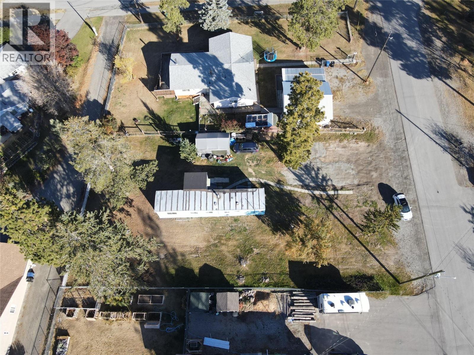 951 29th Avenue S, Cranbrook, British Columbia  V1C 3K7 - Photo 17 - 10365950