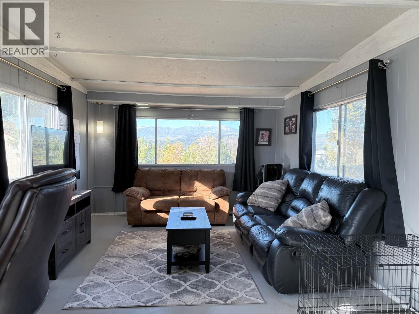 951 29th Avenue S, Cranbrook, British Columbia  V1C 3K7 - Photo 5 - 10365950