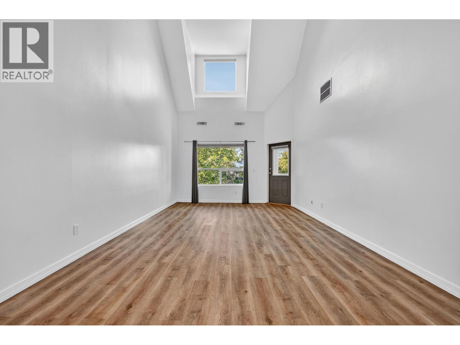 1965 Durnin Road Unit# 308, Kelowna, British Columbia  V1X 7K6 - Photo 8 - 10365984