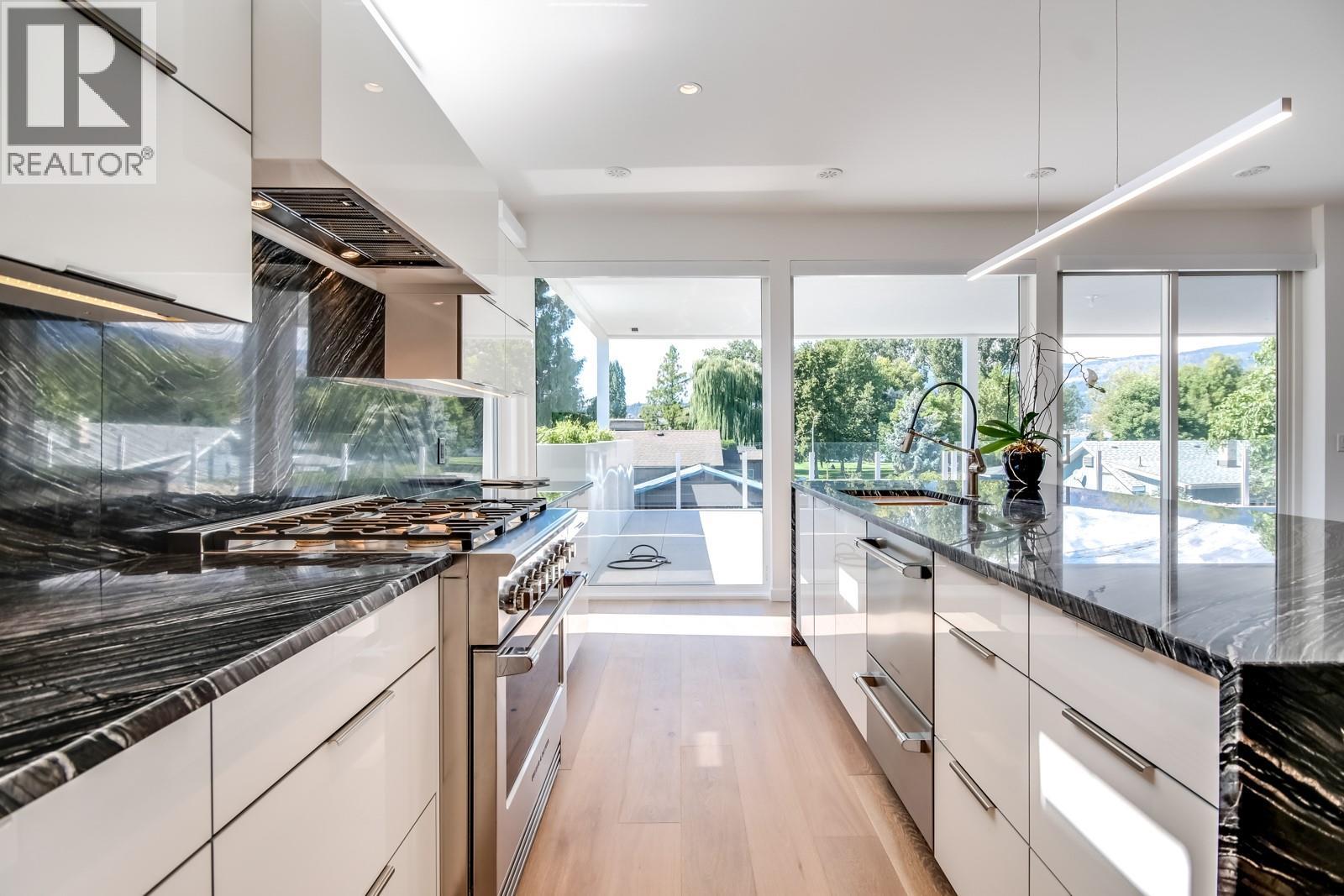 2630 Bath Street Unit# 201, Kelowna, British Columbia  V1Y 1M2 - Photo 5 - 10365971