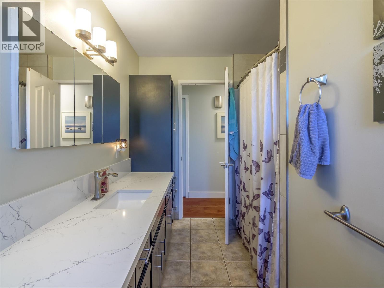 122 Arlayne Road, Kaleden, British Columbia  V0H 1K0 - Photo 11 - 10365921