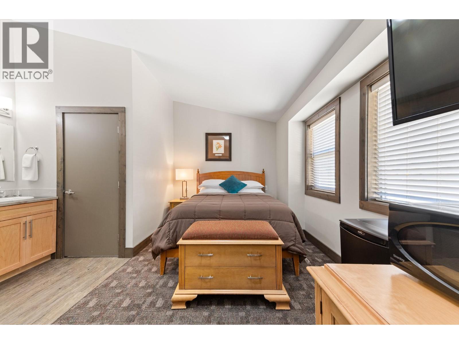 360 Strayhorse Road Unit# L-13, Apex Mountain, British Columbia  V0X 1K0 - Photo 16 - 10366064