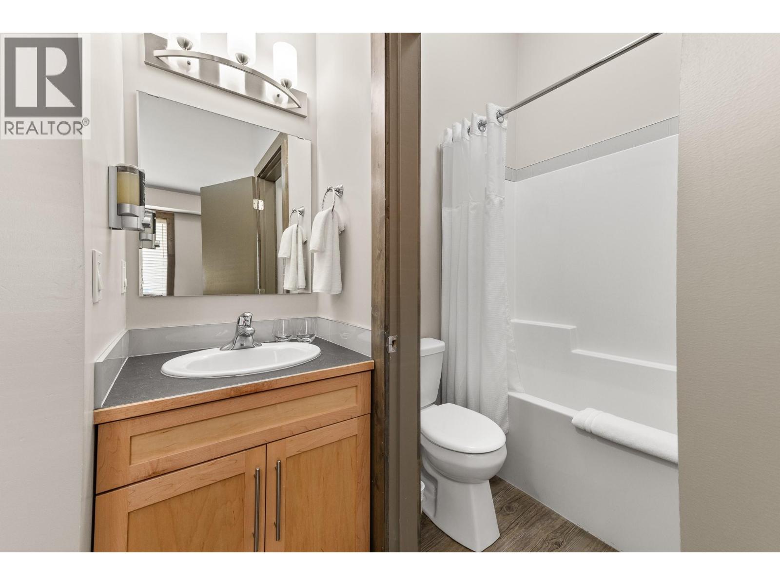 360 Strayhorse Road Unit# L-13, Apex Mountain, British Columbia  V0X 1K0 - Photo 20 - 10366064