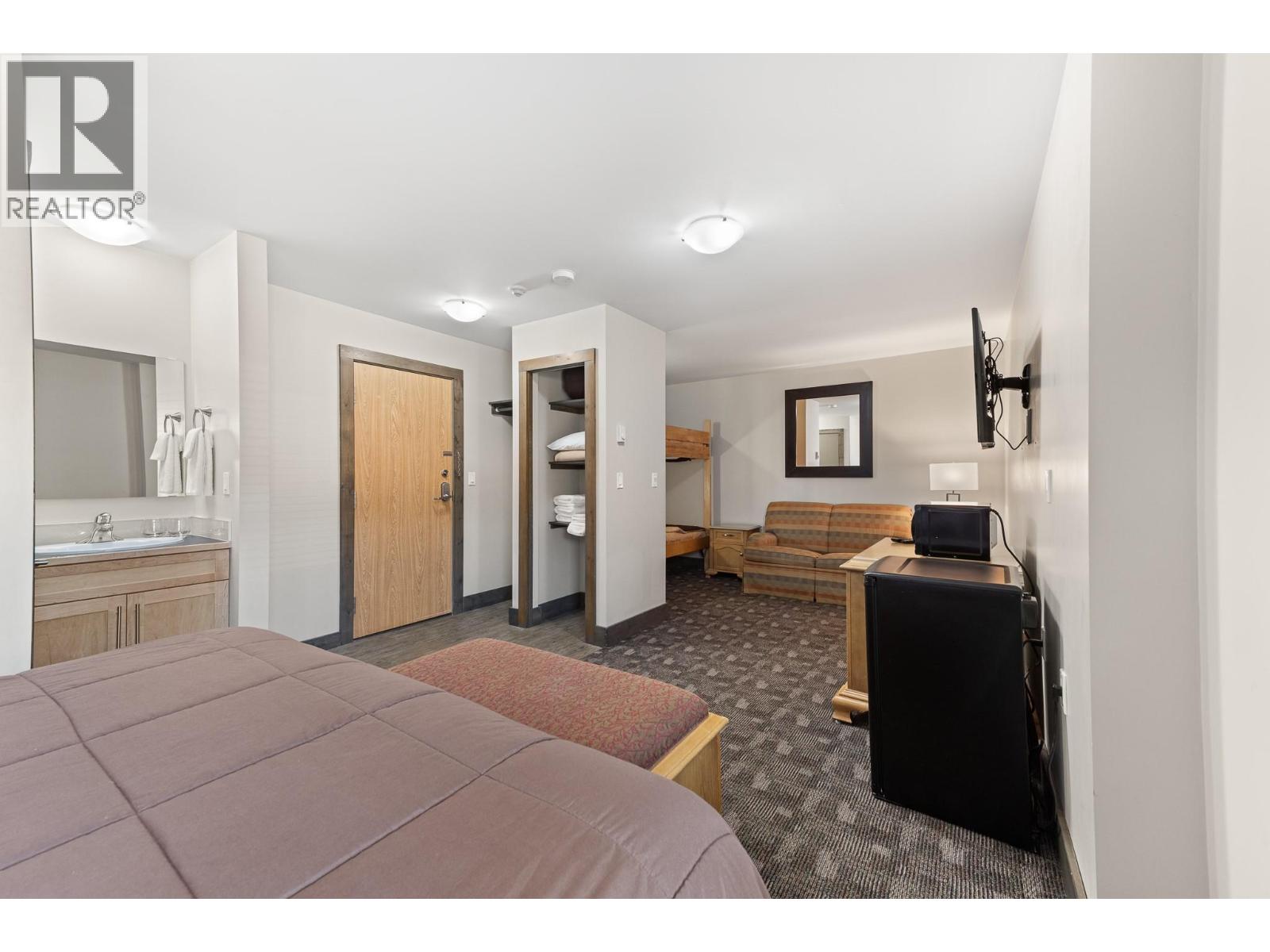 360 Strayhorse Road Unit# L-13, Apex Mountain, British Columbia  V0X 1K0 - Photo 28 - 10366064