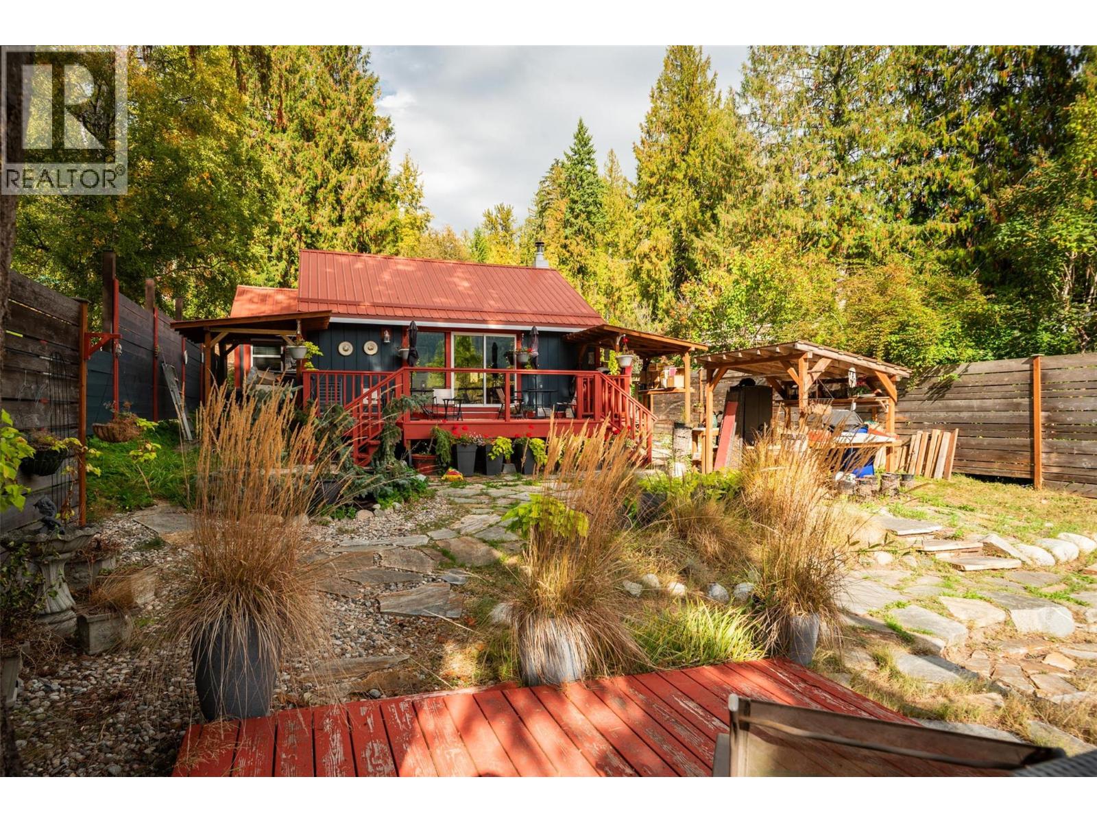 7460 Highway 3a, Balfour, British Columbia  V1L 7E9 - Photo 12 - 10366034