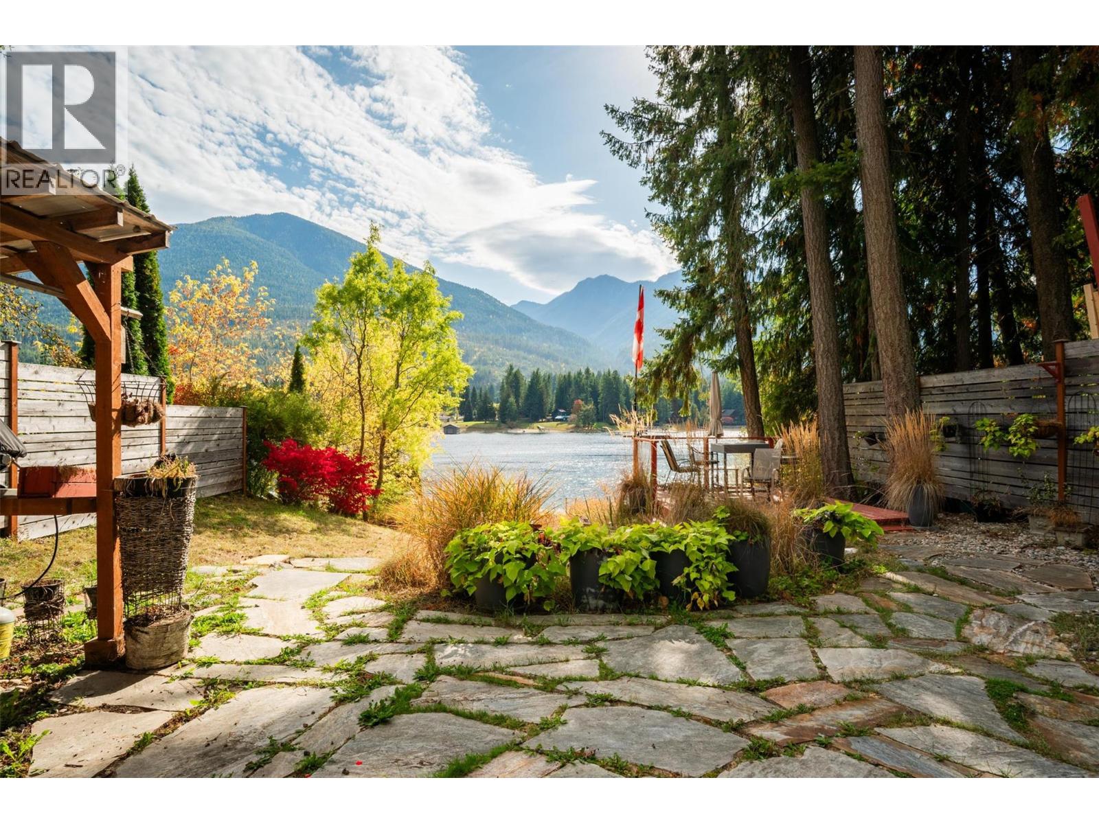 7460 Highway 3a, Balfour, British Columbia  V1L 7E9 - Photo 13 - 10366034