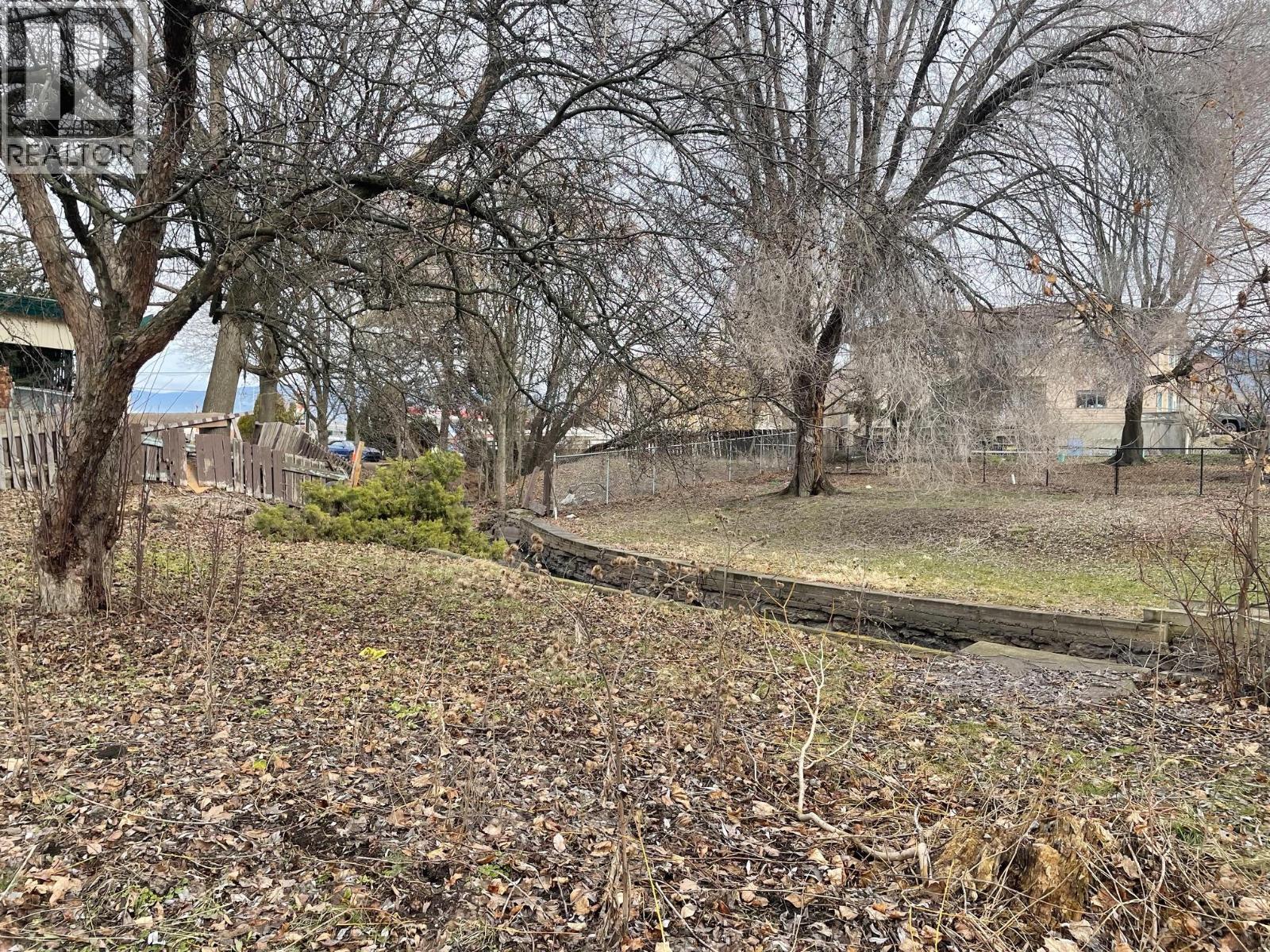 2404 34 Street, Vernon, British Columbia  V1T 5W8 - Photo 1 - 10366015