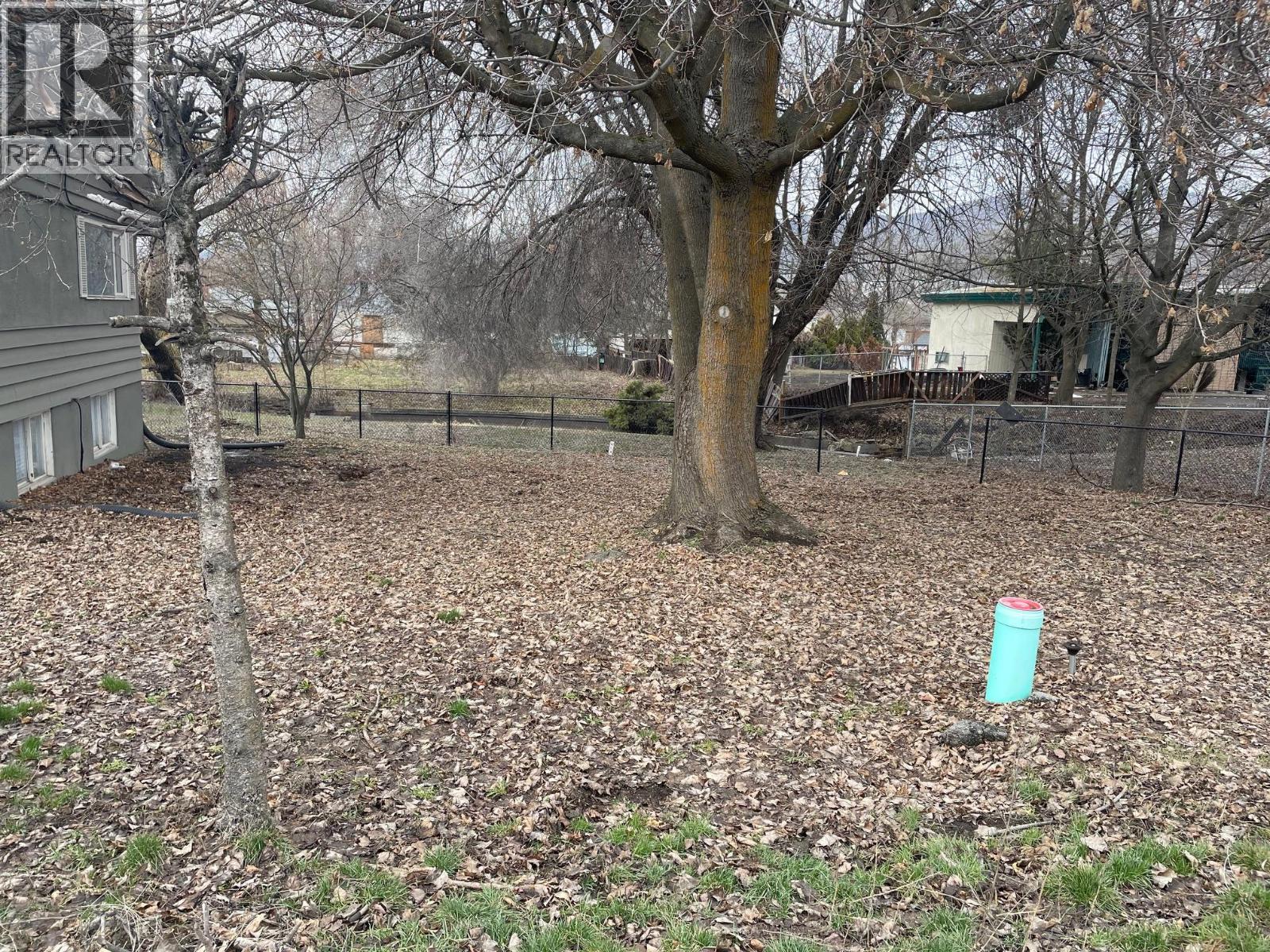 2404 34 Street, Vernon, British Columbia  V1T 5W8 - Photo 2 - 10366015