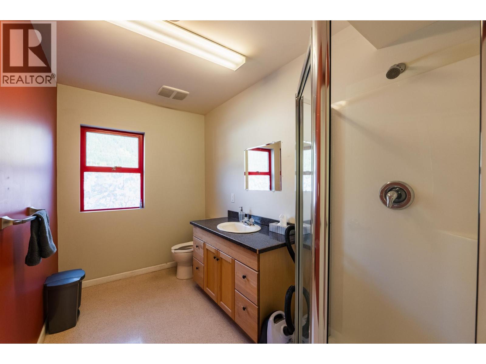 125 Hall Street, Nelson, British Columbia  V1L 7B4 - Photo 36 - 10366041