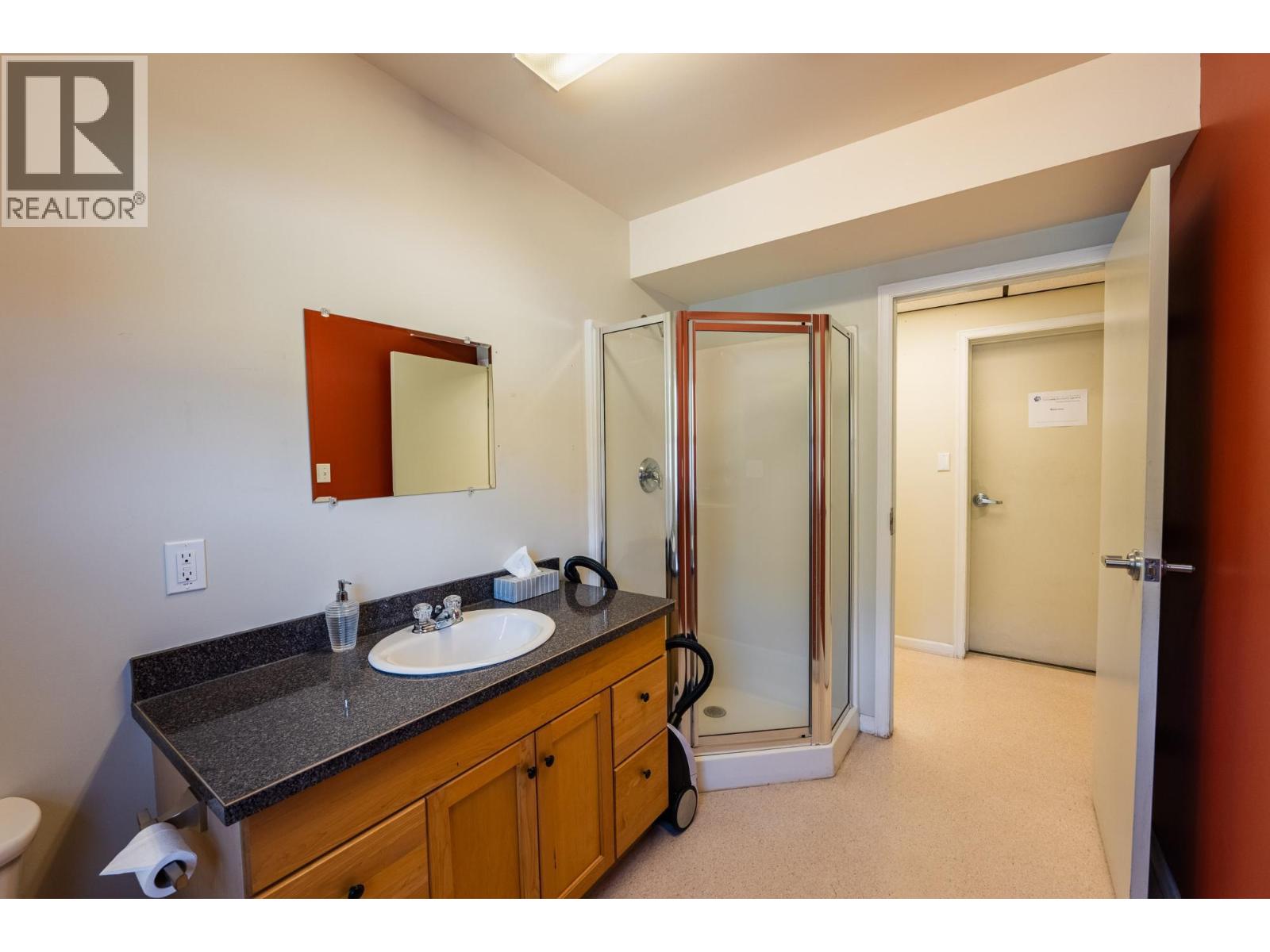 125 Hall Street, Nelson, British Columbia  V1L 7B4 - Photo 37 - 10366041