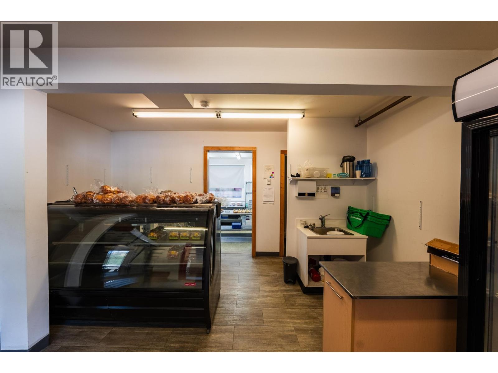 125 Hall Street, Nelson, British Columbia  V1L 7B4 - Photo 41 - 10366041