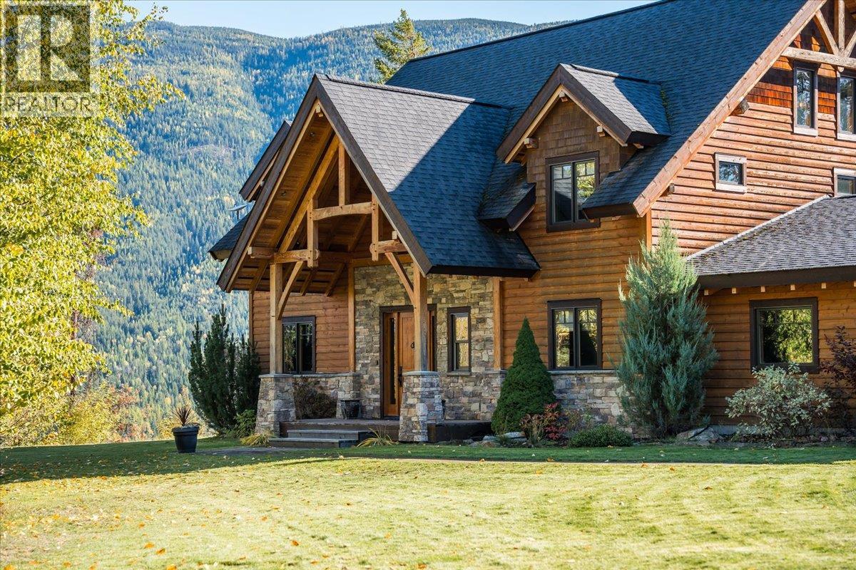 127 Grizzly Place, Castlegar, British Columbia  V1N 4T5 - Photo 3 - 10365985