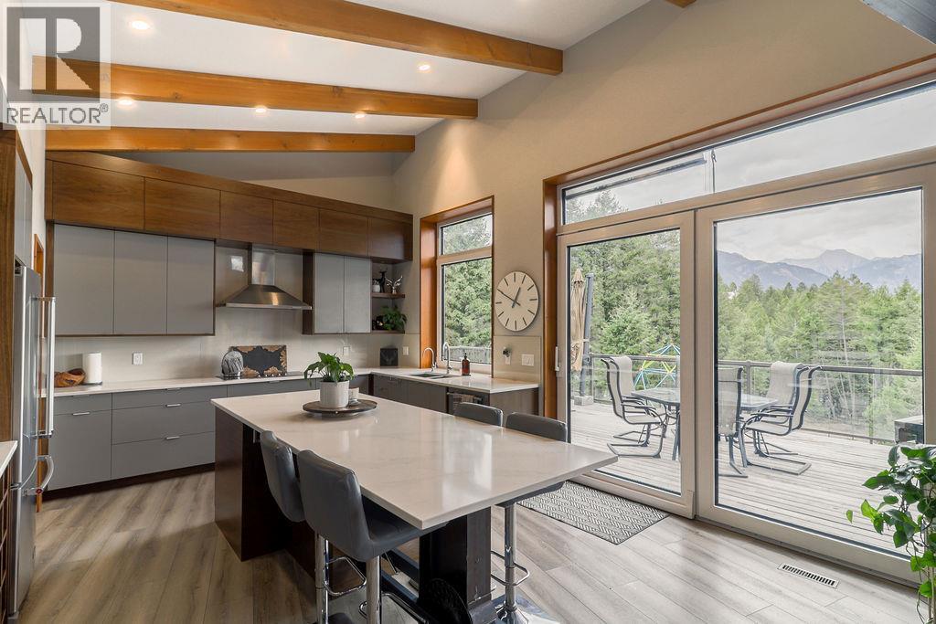 2160 Kootenay 3 Road, Windermere, British Columbia  V0B 2L1 - Photo 10 - 10365806