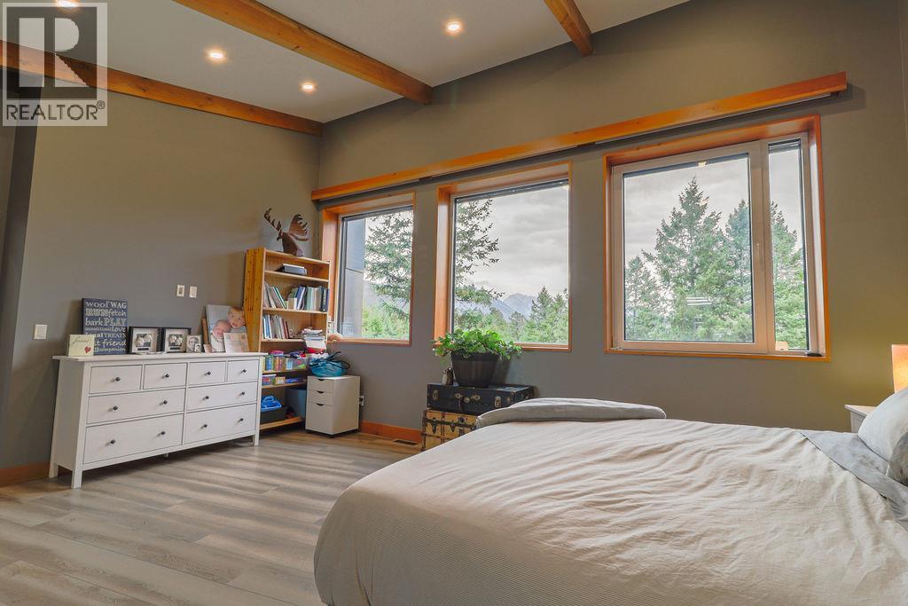 2160 Kootenay 3 Road, Windermere, British Columbia  V0B 2L1 - Photo 36 - 10365806