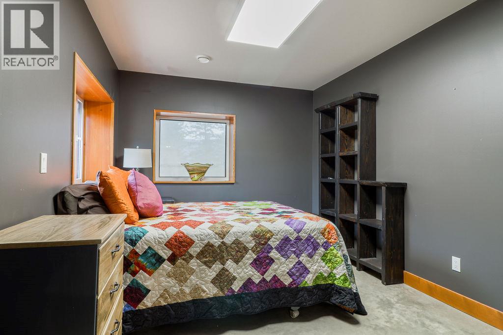 2160 Kootenay 3 Road, Windermere, British Columbia  V0B 2L1 - Photo 50 - 10365806