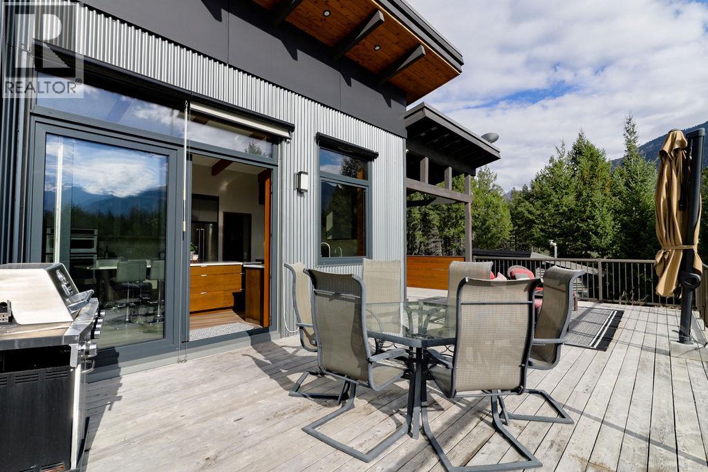 2160 Kootenay 3 Road, Windermere, British Columbia  V0B 2L1 - Photo 61 - 10365806