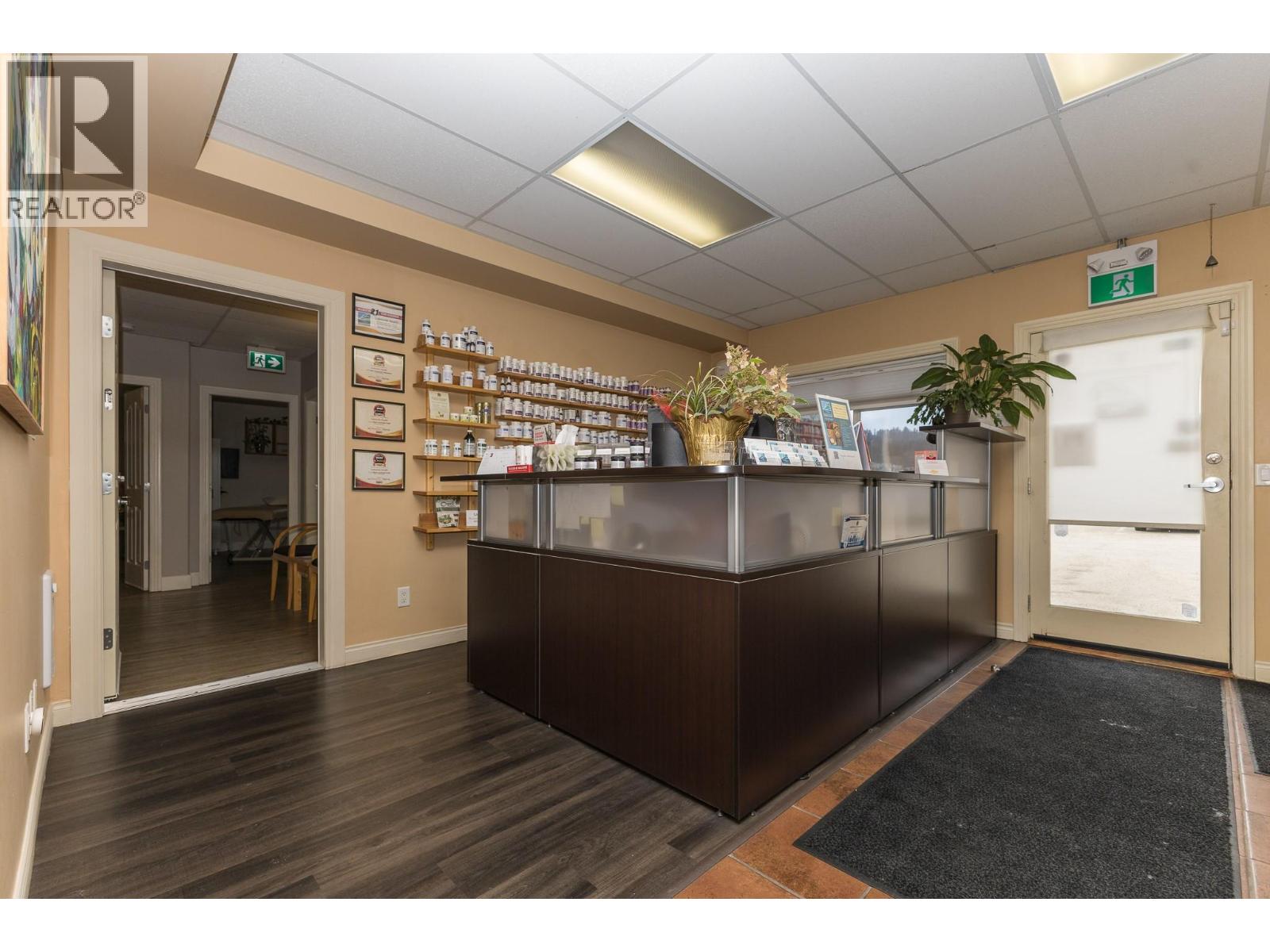 140 Harbourfront Drive Ne Unit# 2 Lot# 2, Salmon Arm, British Columbia  V1E 2T3 - Photo 4 - 10366063