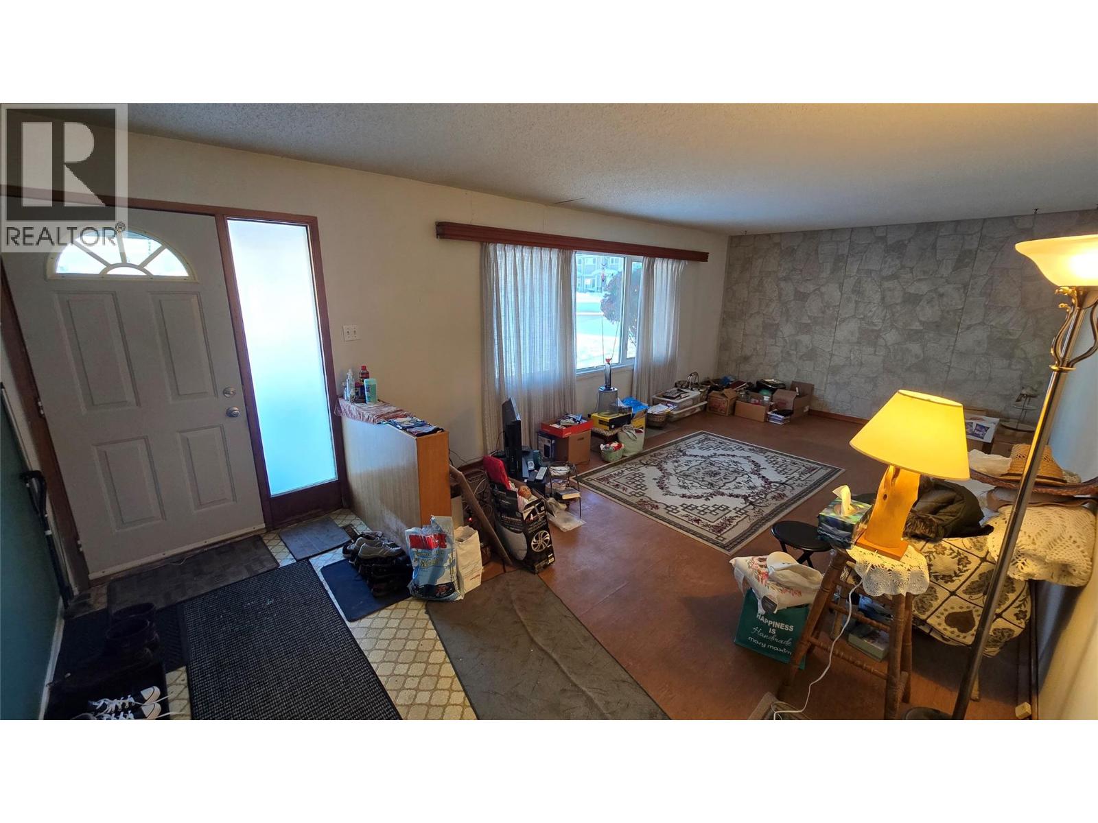 500 97a Avenue, Dawson Creek, British Columbia  V1G 1R1 - Photo 3 - 10366119