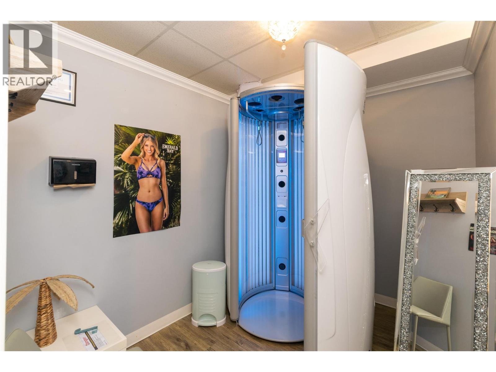 261 Alexander Street Ne, Salmon Arm, British Columbia  V1E 4N3 - Photo 11 - 10366096