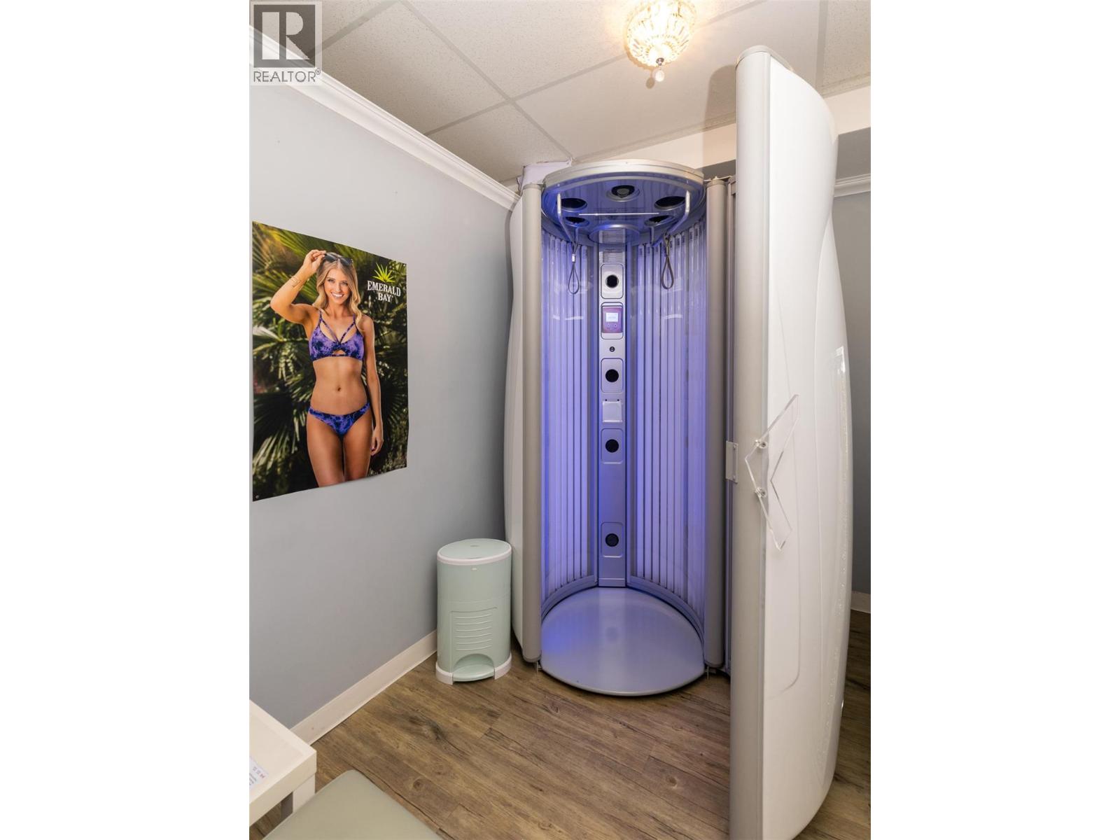 261 Alexander Street Ne, Salmon Arm, British Columbia  V1E 4N3 - Photo 12 - 10366096