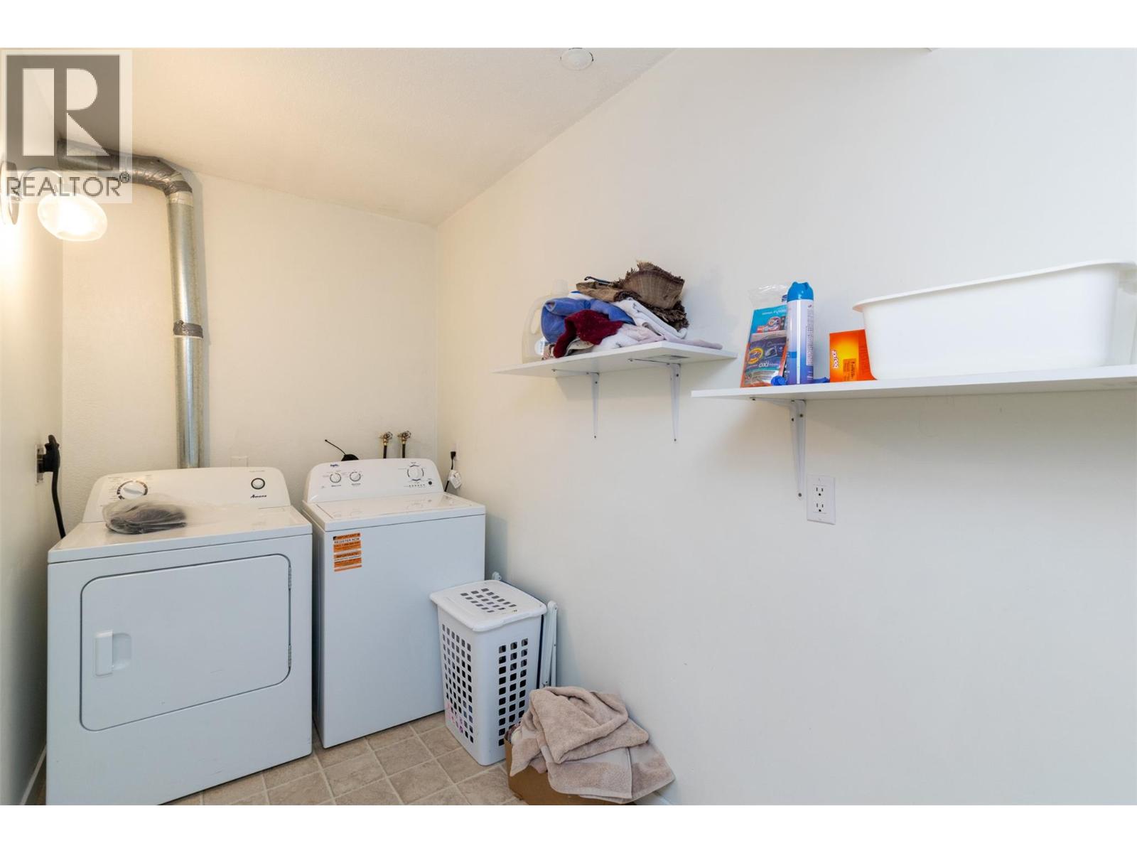 261 Alexander Street Ne, Salmon Arm, British Columbia  V1E 4N3 - Photo 35 - 10366096